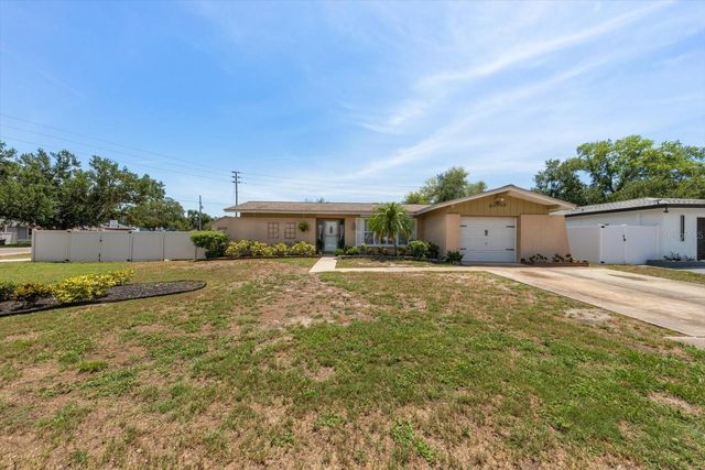 13720 94TH AVENUE, Seminole, FL 33776