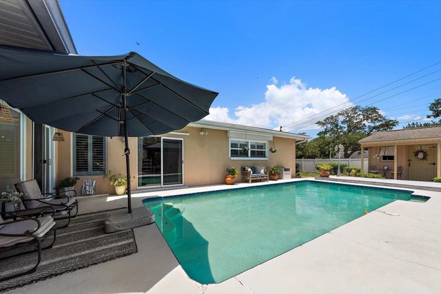 13720 94TH AVENUE, Seminole, FL 33776