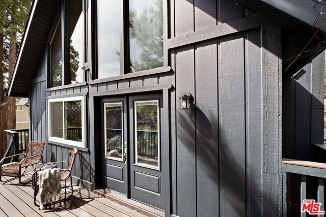 320 Pioneer Road, Lake Arrowhead, CA 92352