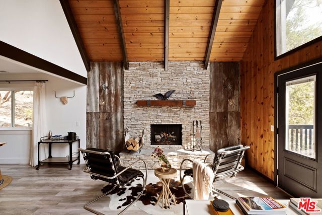 320 Pioneer Road, Lake Arrowhead, CA 92352