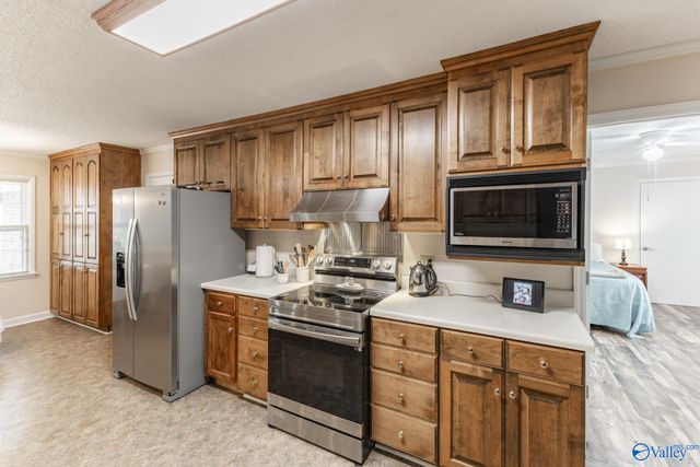 8130 Hillside Lane, Huntsville, AL 35802