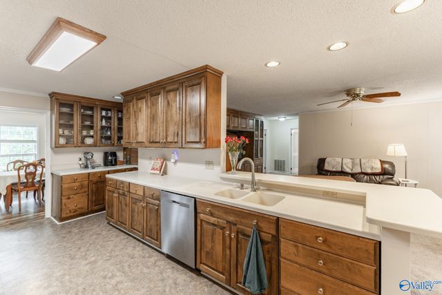 8130 Hillside Lane, Huntsville, AL 35802