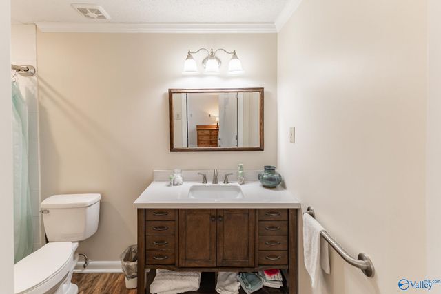 8130 Hillside Lane, Huntsville, AL 35802
