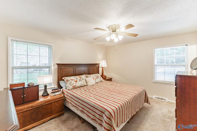 8130 Hillside Lane, Huntsville, AL 35802