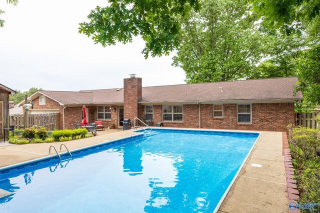8130 Hillside Lane, Huntsville, AL 35802