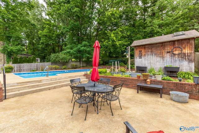 8130 Hillside Lane, Huntsville, AL 35802