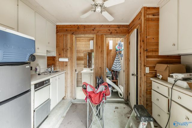8130 Hillside Lane, Huntsville, AL 35802
