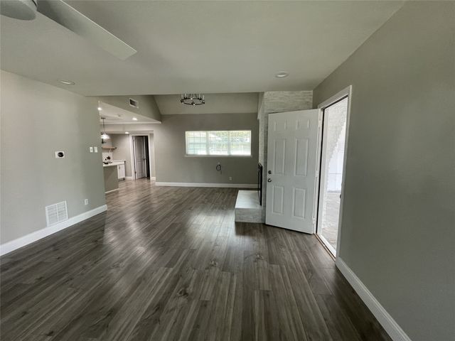 8506 Cadenza Lane, Dallas, TX 75228