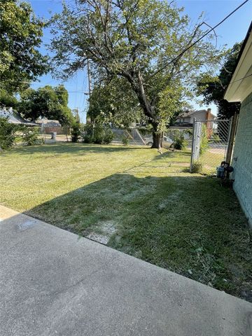 8506 Cadenza Lane, Dallas, TX 75228