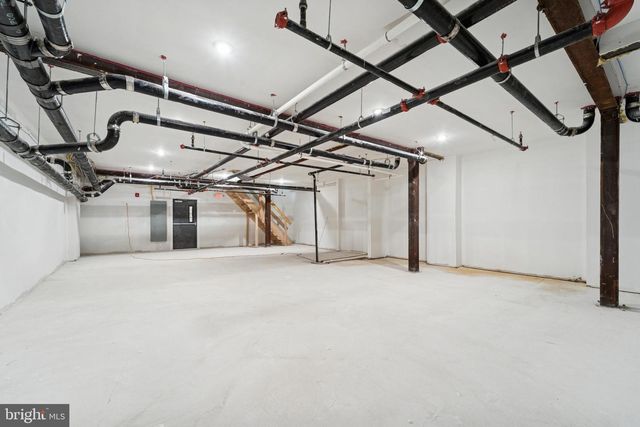 1350 N FRONT ST, Philadelphia, PA 19122