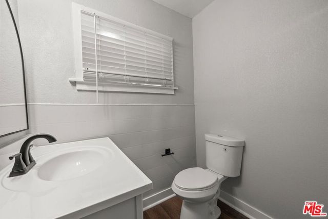 5724 La Mirada Avenue A, Los Angeles, CA 90038