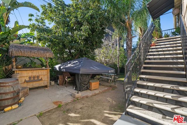 5724 La Mirada Avenue A, Los Angeles, CA 90038