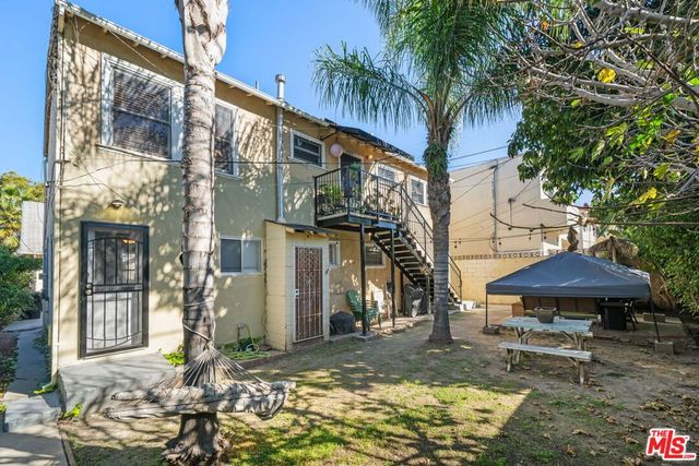 5724 La Mirada Avenue A, Los Angeles, CA 90038