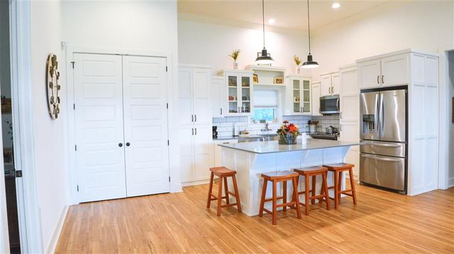 13566 Vaussine Road, Welsh, LA 70591