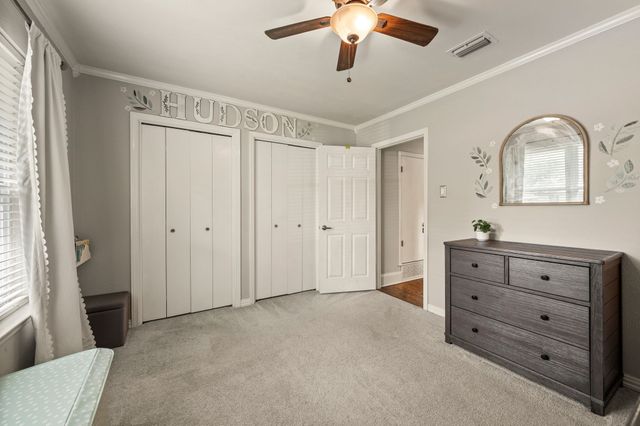 2927 Tangle Oaks Court, Bedford, TX 76021