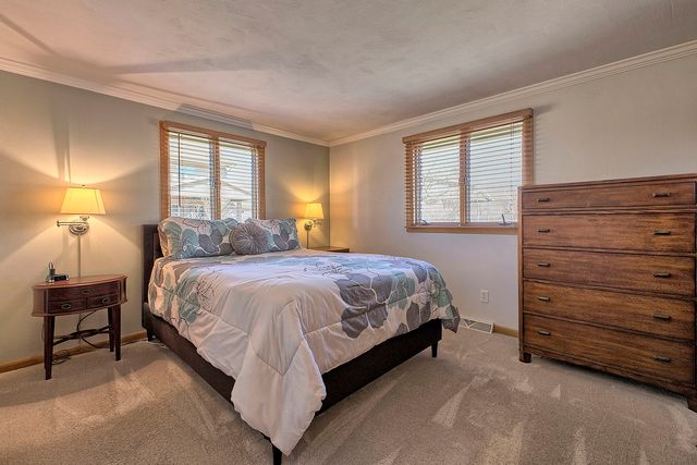 141 Saunders Station, Penn Twp, PA 15085