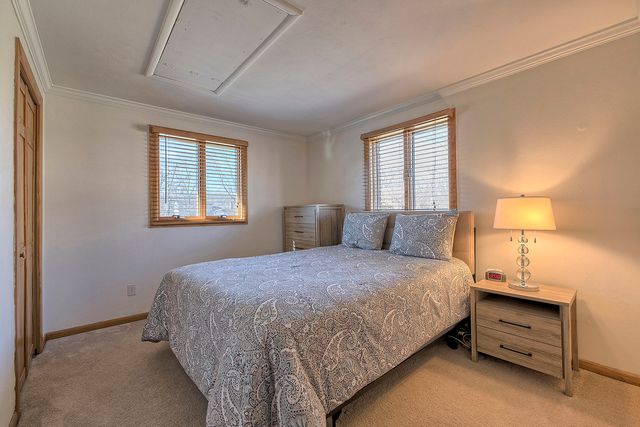 141 Saunders Station, Penn Twp, PA 15085