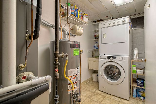 141 Saunders Station, Penn Twp, PA 15085