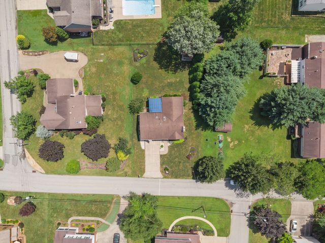 141 Saunders Station, Penn Twp, PA 15085