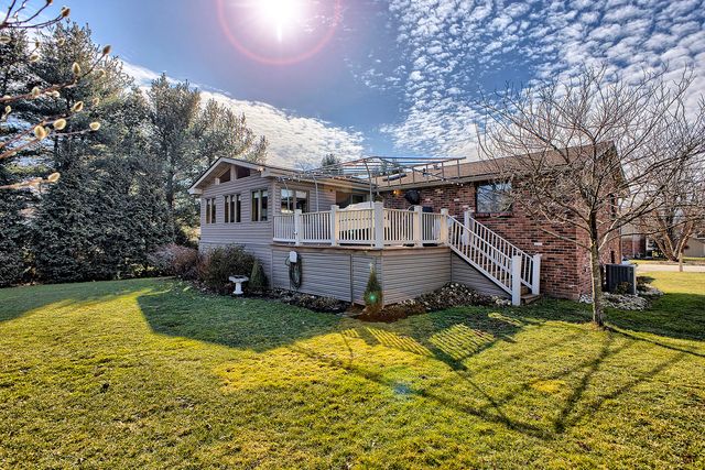 141 Saunders Station, Penn Twp, PA 15085