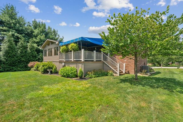 141 Saunders Station, Penn Twp, PA 15085