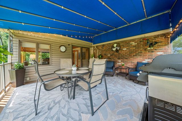 141 Saunders Station, Penn Twp, PA 15085