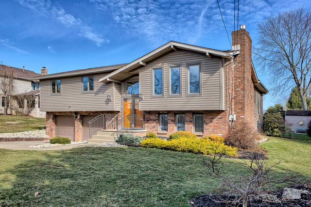 141 Saunders Station, Penn Twp, PA 15085