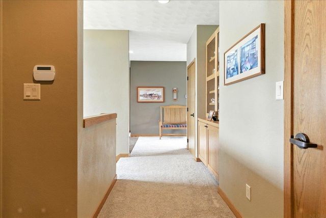 4320 Harvest Lane, Cedar Falls, IA 50613