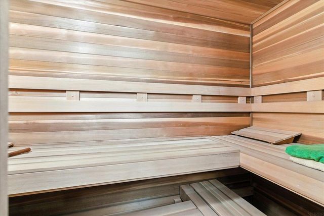 4320 Harvest Lane, Cedar Falls, IA 50613