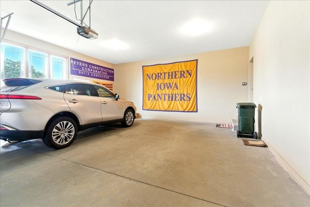 4320 Harvest Lane, Cedar Falls, IA 50613