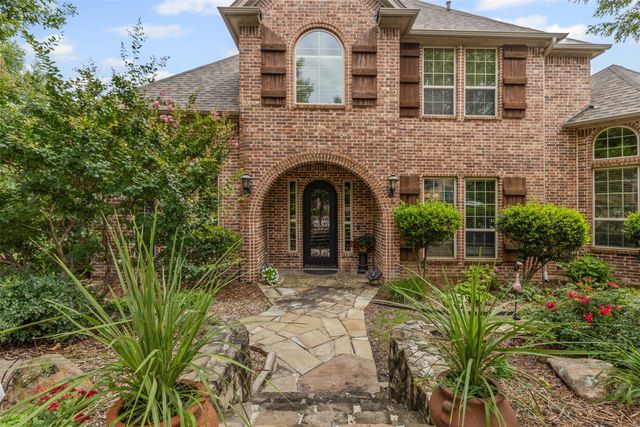 711 Flamingo Circle, Burleson, TX 76028
