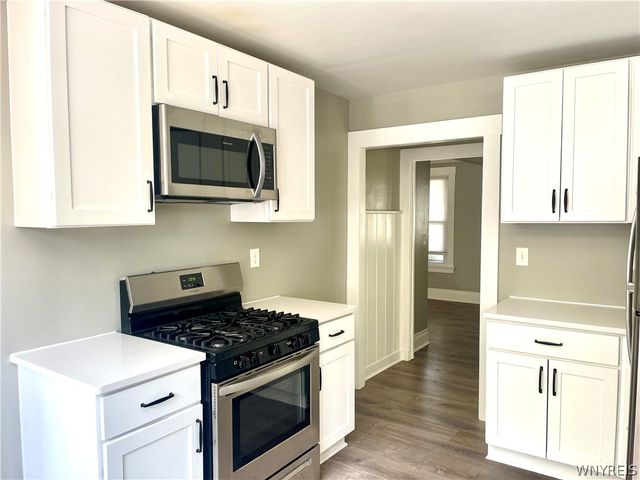 83 Lakewood Avenue, Buffalo, NY 14220
