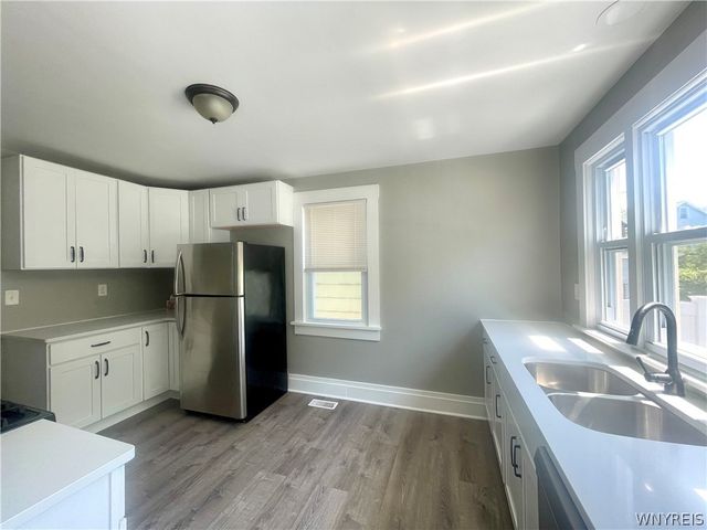 83 Lakewood Avenue, Buffalo, NY 14220