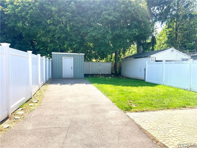 83 Lakewood Avenue, Buffalo, NY 14220