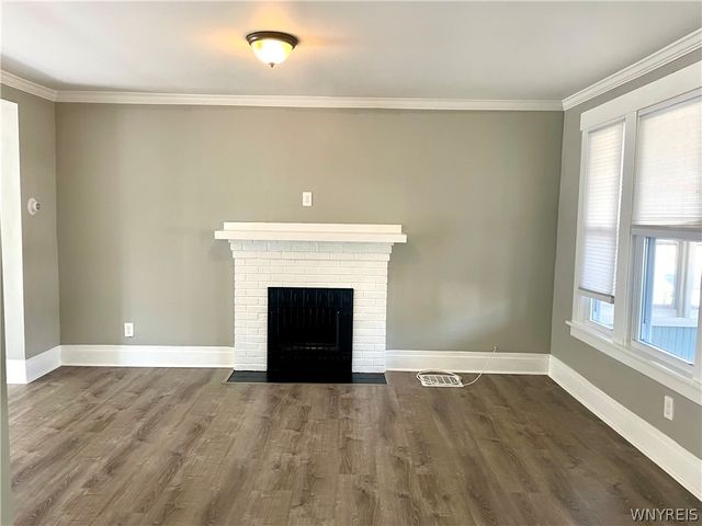 83 Lakewood Avenue, Buffalo, NY 14220