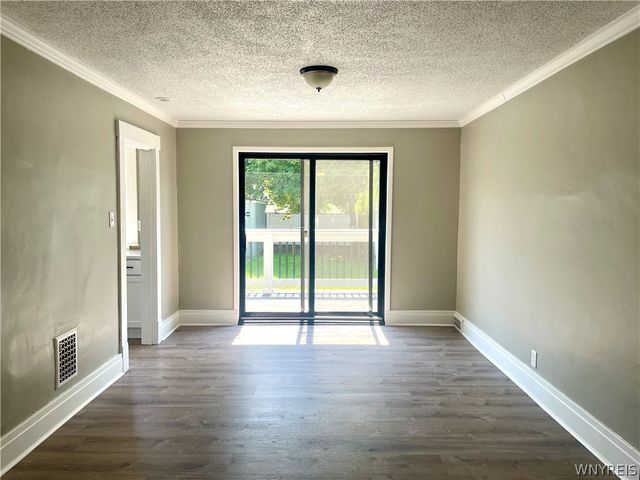 83 Lakewood Avenue, Buffalo, NY 14220