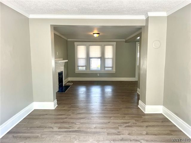 83 Lakewood Avenue, Buffalo, NY 14220