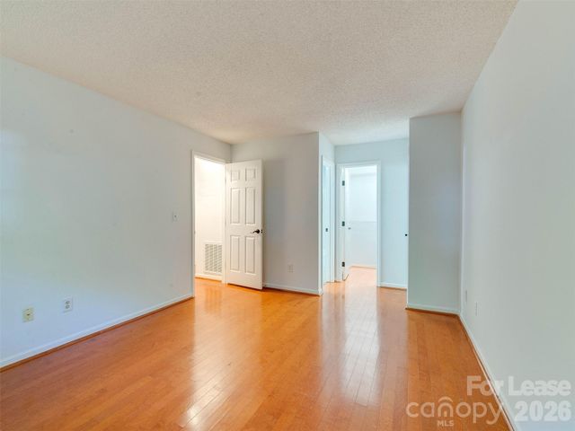 19827 Henderson Road B, Cornelius, NC 28031