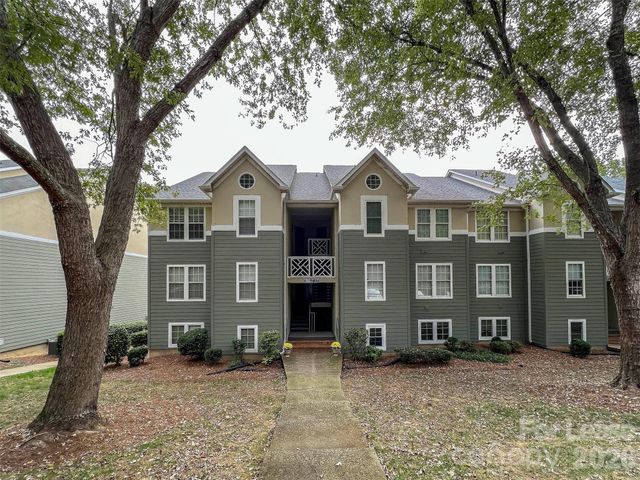 19827 Henderson Road B, Cornelius, NC 28031