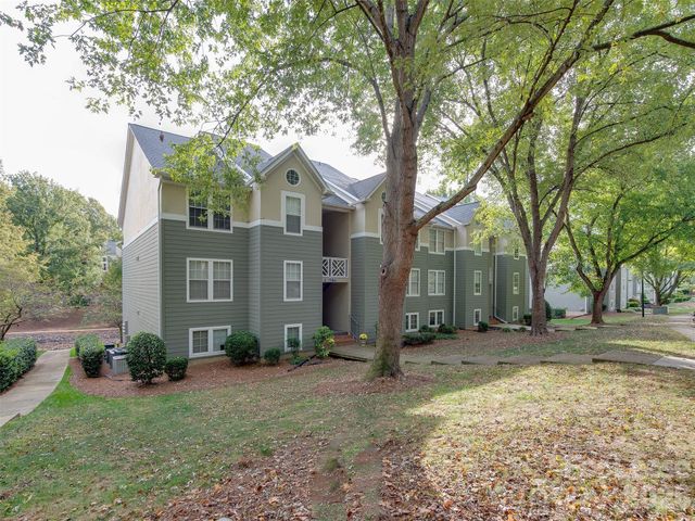 19827 Henderson Road B, Cornelius, NC 28031