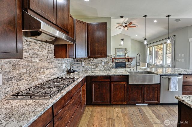 821 Red Maple Loop, Everson, WA 98247