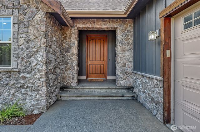 821 Red Maple Loop, Everson, WA 98247