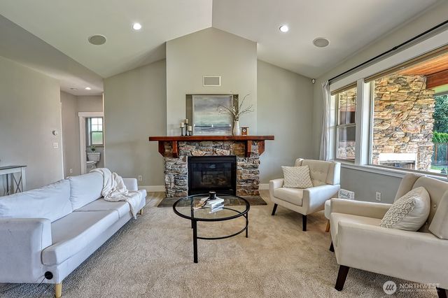 821 Red Maple Loop, Everson, WA 98247