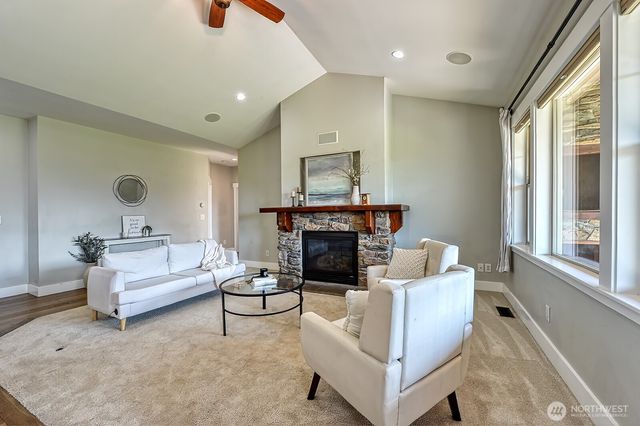 821 Red Maple Loop, Everson, WA 98247