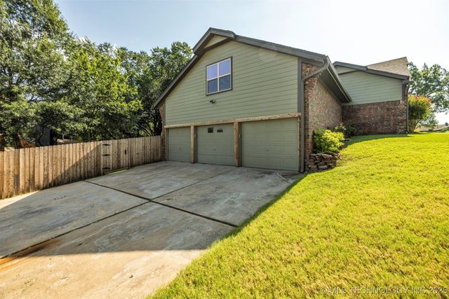 6717 S Oswego Avenue, Tulsa, OK 74136