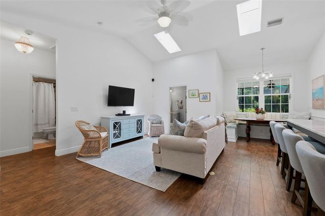 1709 GULF ROAD, Tarpon Springs, FL 34689