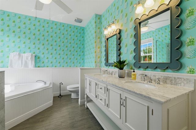 1709 GULF ROAD, Tarpon Springs, FL 34689