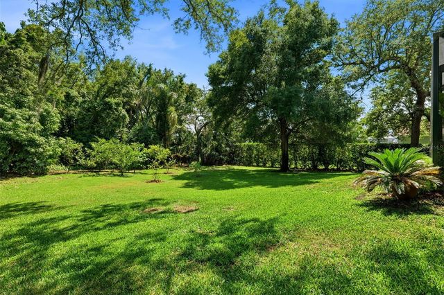 1709 GULF ROAD, Tarpon Springs, FL 34689