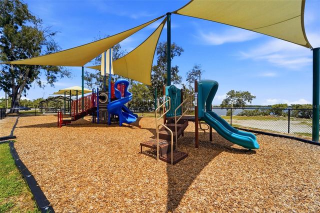 1709 GULF ROAD, Tarpon Springs, FL 34689