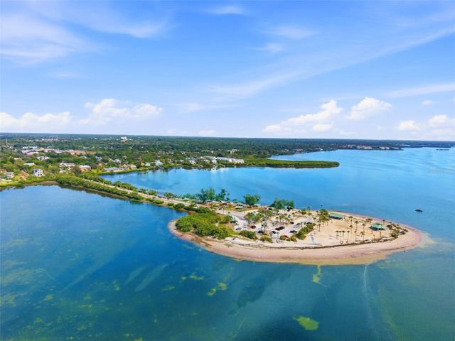 1709 GULF ROAD, Tarpon Springs, FL 34689